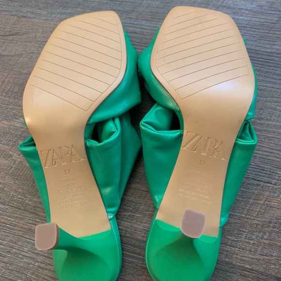 ZARA NWOT - Green Wide Ruched Wide Straps Heeled Sandals (SIZE: EUR 37 / US 6.5) - Picture 10 of 16